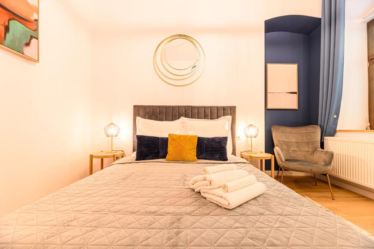 Uptown 46 Apartamento Braşov Exterior foto
