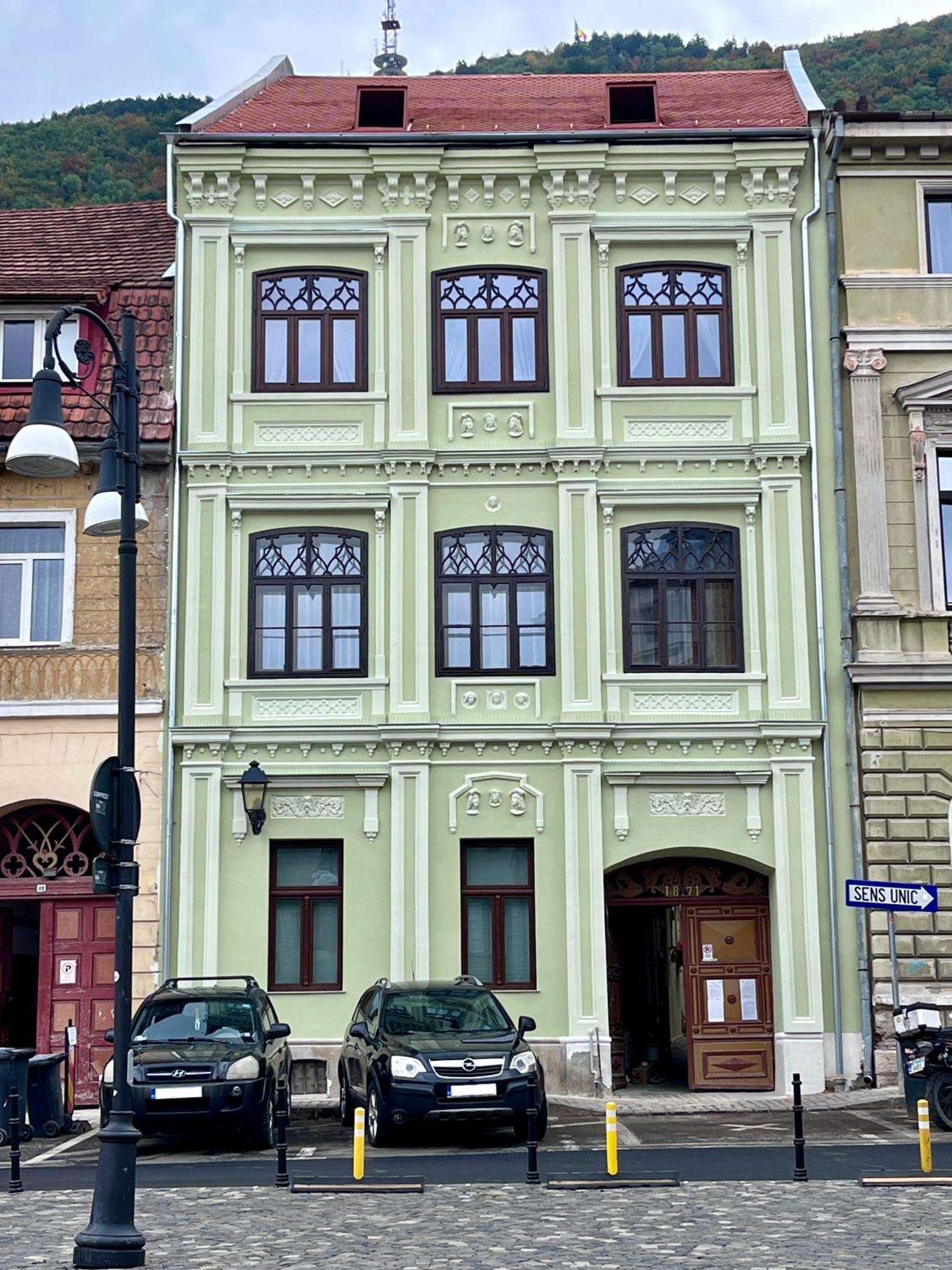 Uptown 46 Apartamento Braşov Exterior foto